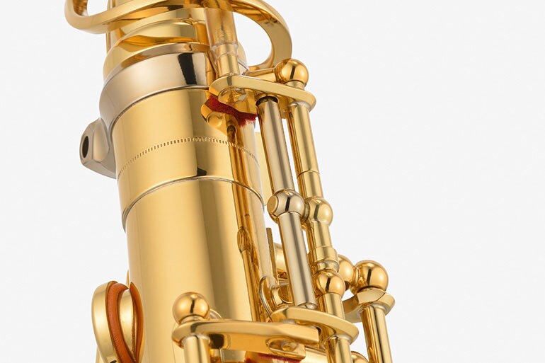 Klapa oktawowa z przegubem kulowym zapewniająca maksymalną płynność działania.