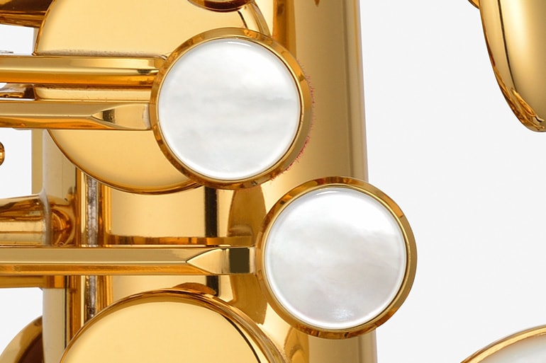 Nakładka z masy perłowej na klapę