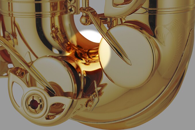 Bez płyty wzmacniającej przymocowanej do kolanka