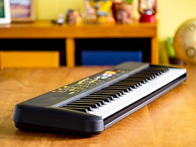 Yamaha PSR F52 Portable Keyboard X Frame Package
