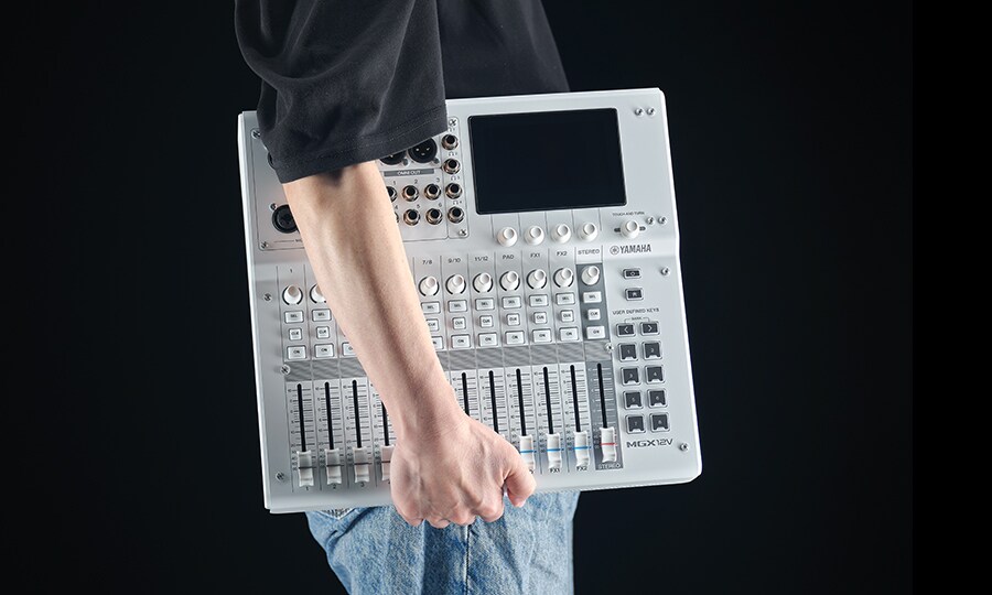 Yamaha MGX12: Gdziekolwiek jesteś