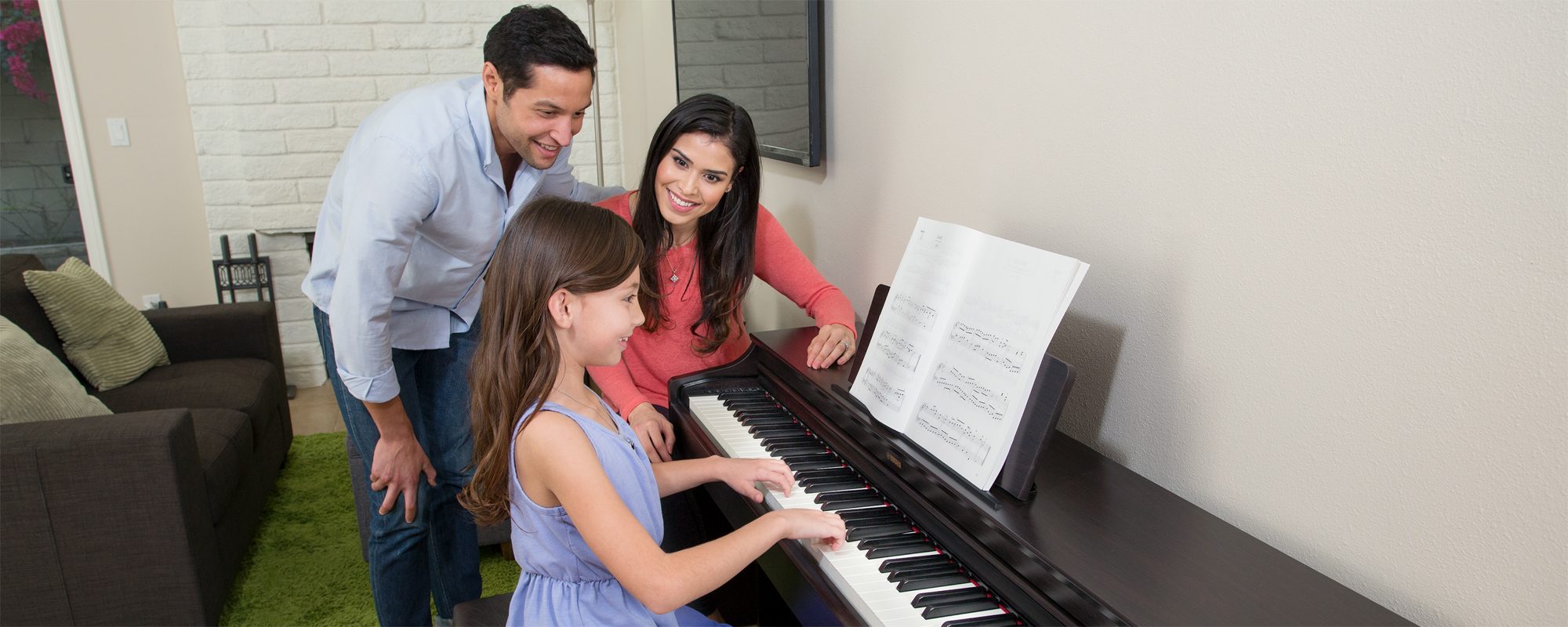 YDP-163 - Informacje o produkcie - ARIUS - Pianina i